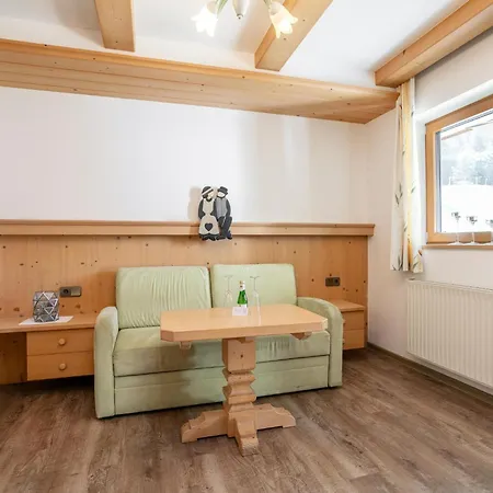 Marchfeld 5 Apartment